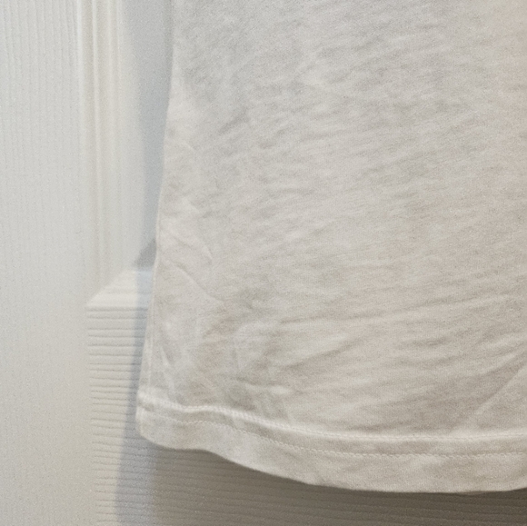 Aritzia TNA Basic White V Neck Tshirt - Picture 7 of 11